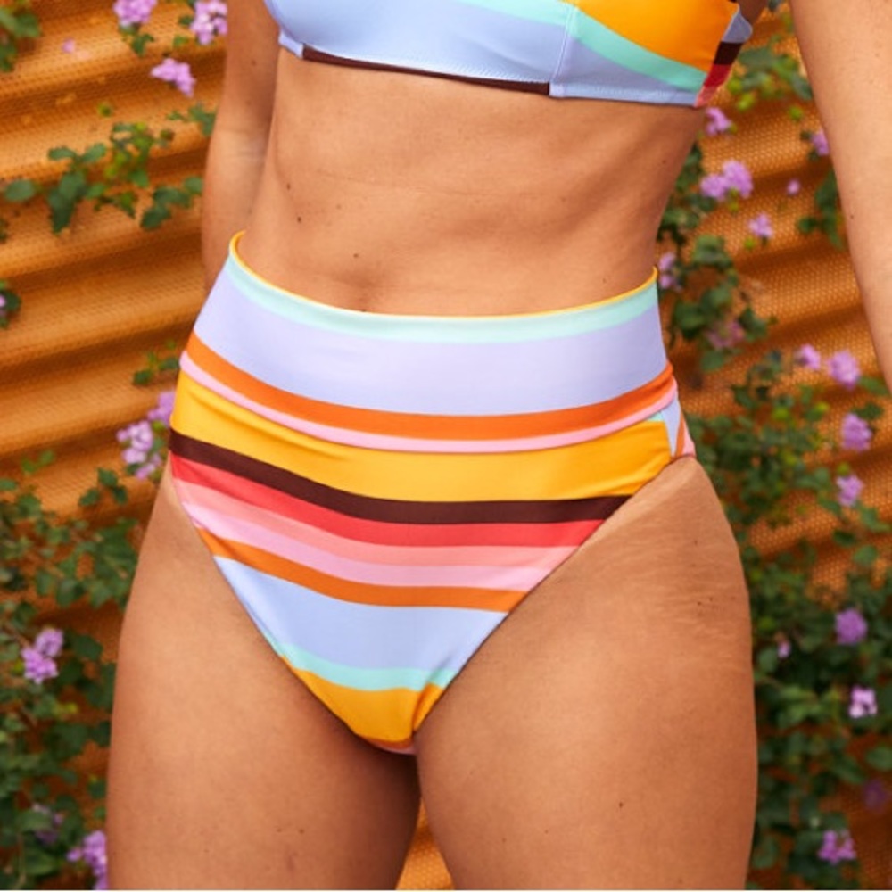 Aerie High Cut Cheeky Bikini Bottom Size M